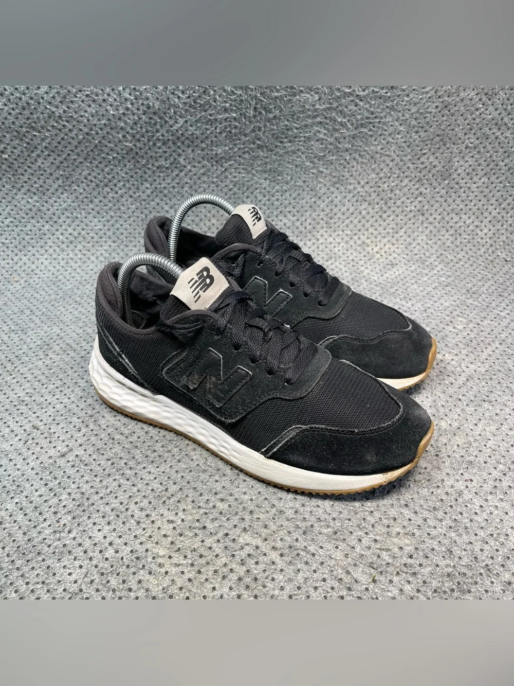New Balance X-70 Black Shoes Size 8.5 Women’s
